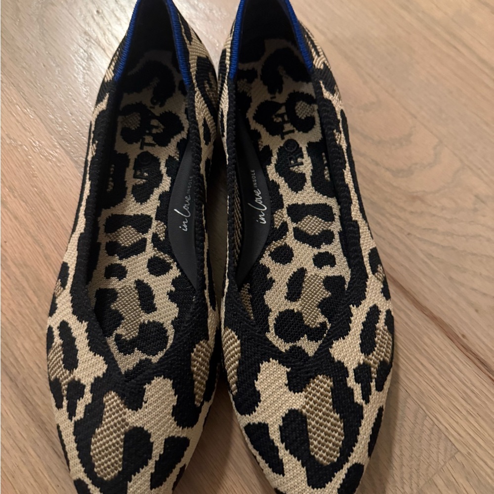 Leopard Print Pointed Toe Ballet Flats - Black & Tan